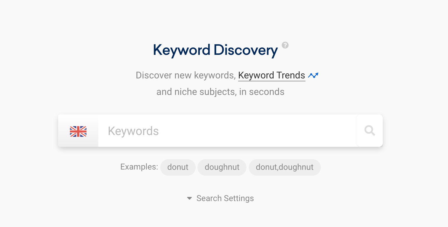 Keyword Discovery is started by entering seed keywords into the search slot. At the beginning of the input field is a country flag – in this case that of the UK – for selecting the corresponding country database.