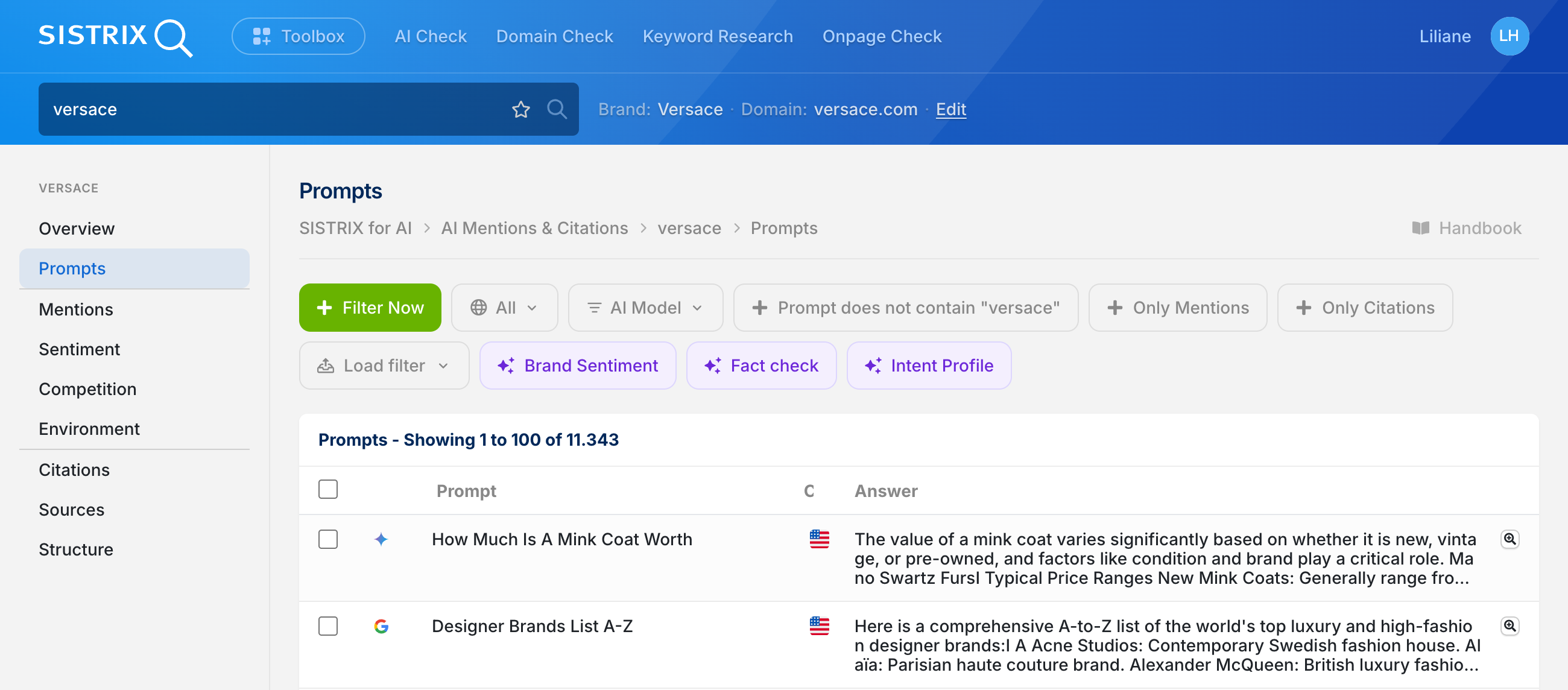 Example using the keyword "versace" to showcase the purple AI analysis options in the AI research section on SISTRIX.